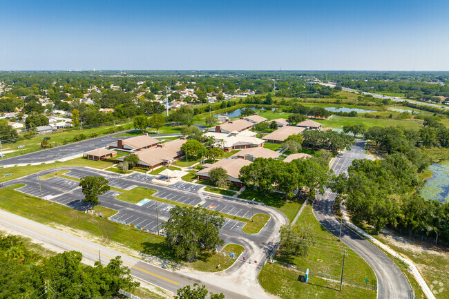 Seven Springs Elementary has many housing options close by in New Port Richey.
