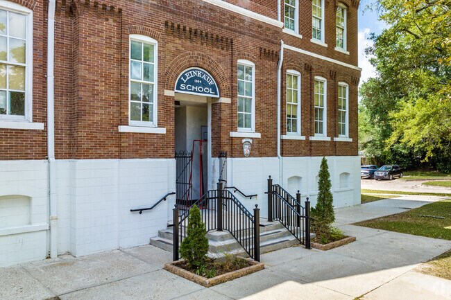 W.H. Leinkauf Elementary School is a great choice for young students in Leinkauf, Mobile.