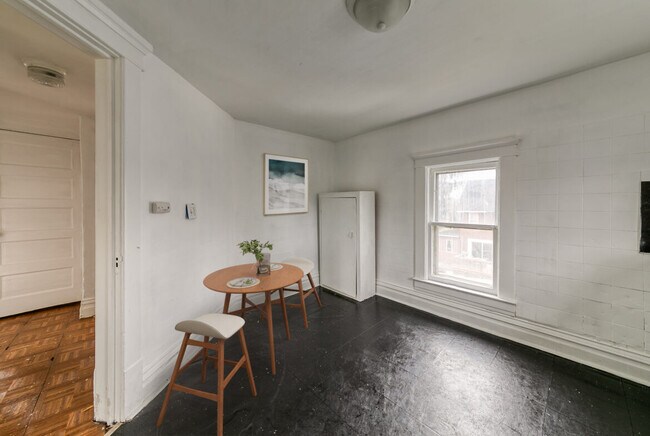 124 E Barnes Ave unit Main, Lansing, MI 48910 - photo 6