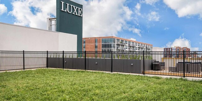 1228 W Madison St, Chicago, IL 60607 - photo 7