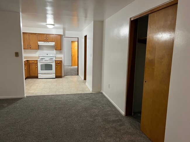 309 W Main St unit 2, New Alexandria, PA 15670 - photo 4