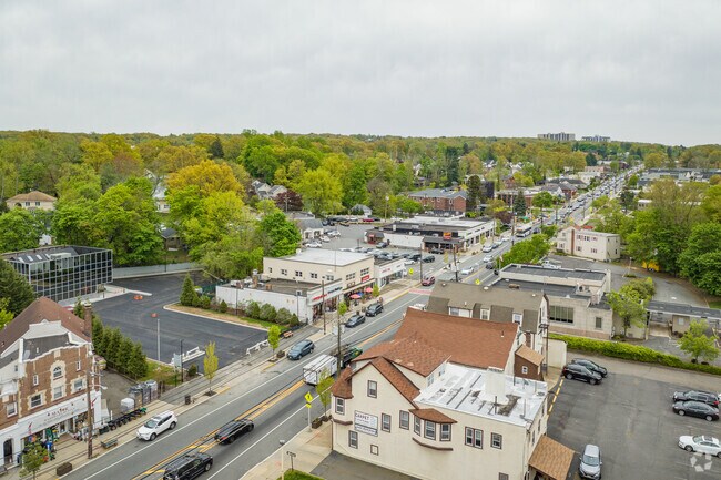 Pompton Avenue is the heart of commerce in Cedar Grove.