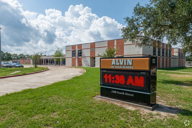 Alvin Junior High serves over 700 students in grades 6-8.