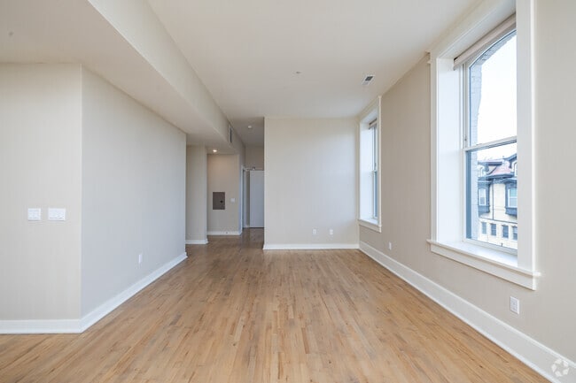 2BR, 2BA - 1,160SF - Living Room