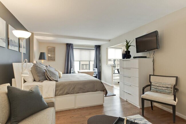 1440 N St NW unit ID368P, Washington, DC 20005 - photo 2