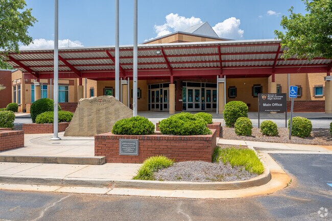 North Oconee High School is a highly sought after school in the local area.