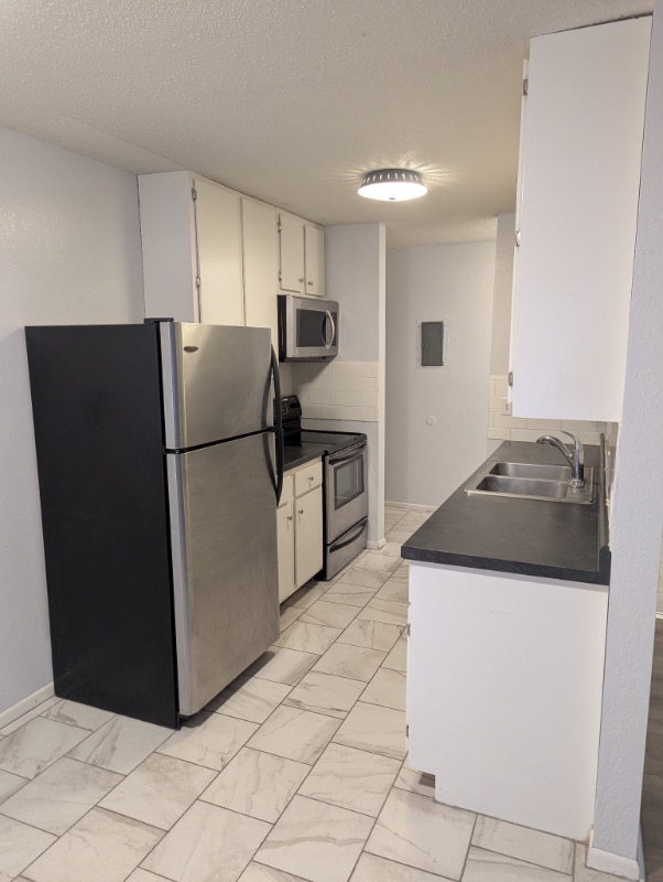 300 Hopp Ave Unit Upper, Nicollet, MN 56074