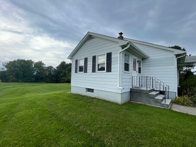 60 Bloomingrove Dr, Troy, NY 12180 - photo 3