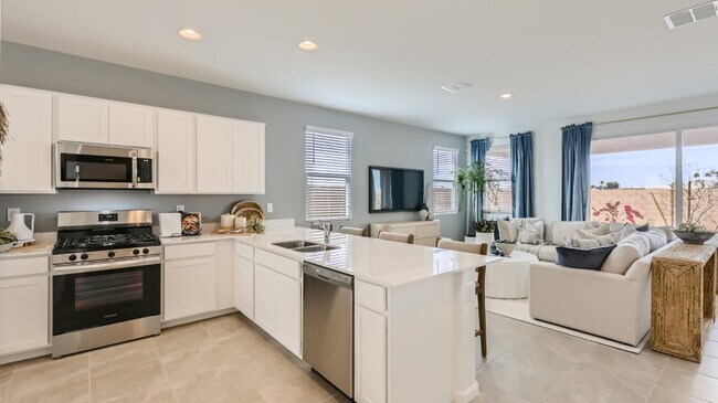 15669 W Williams St, Goodyear, AZ 85338 - photo 4