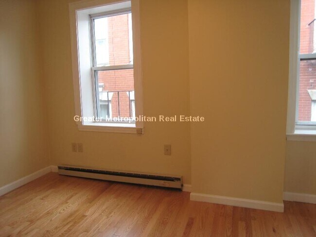 183 Endicott St unit 5, Boston, MA 02113 - photo 6