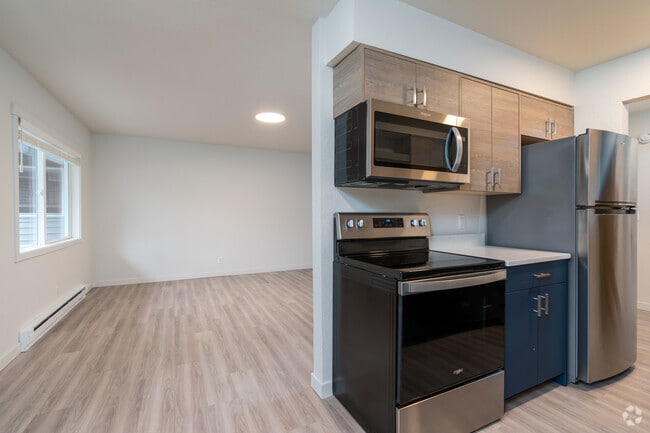 Timber Place by the Lake - Fully Renovated, Coeur D'Alene, ID 83814 - photo 3