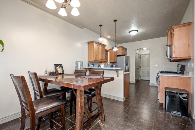 3315 Birch Creek Rd, Ogden, UT 84401 - photo 5