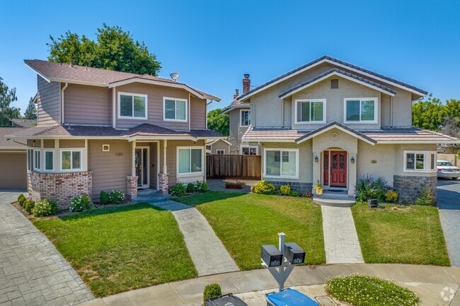 Oak Grove's Craftsman homes blend timeless design with contemporary comforts.