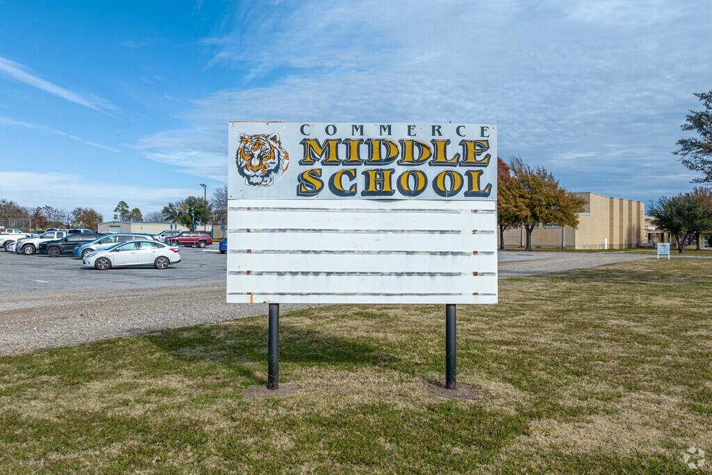 Commerce Middle School is a public school in Commerce, Tx.