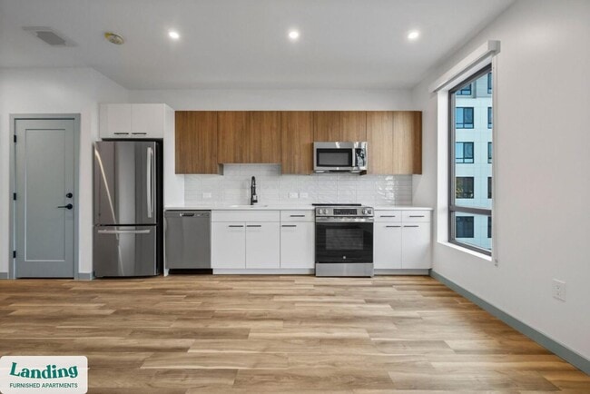 39 Railroad Ave unit 336, Haverhill, MA 01835 - photo 2