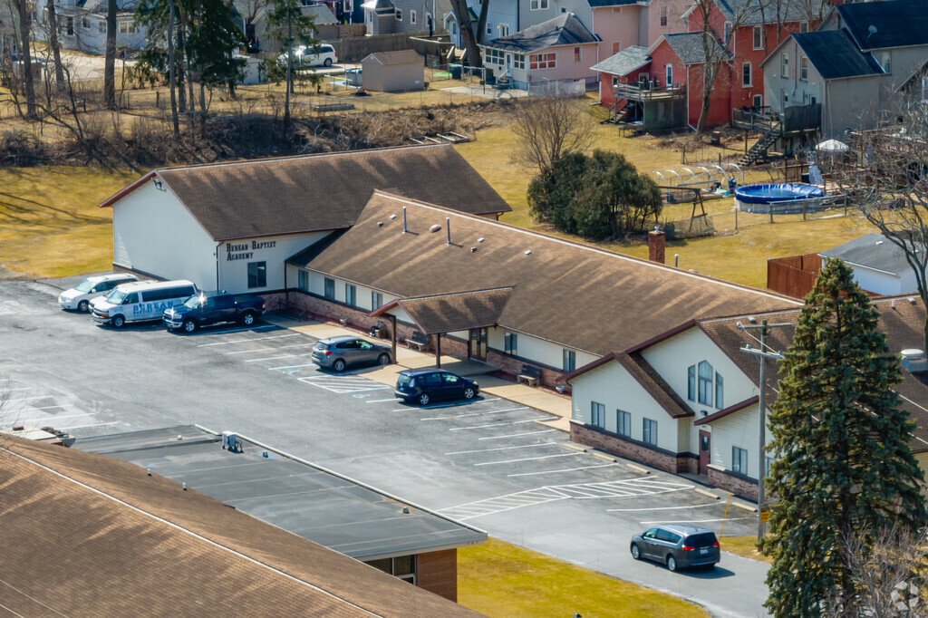 An entrance in the main lot makes pickups and drop-offs at Berean Baptist Academy easy.