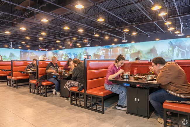 Newly establishes Hi Pot in Pottstown West End is going to be the favorite restaurant in town.