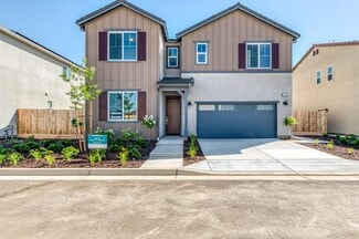 11376 La Brisa Dr, Fresno, CA 93730