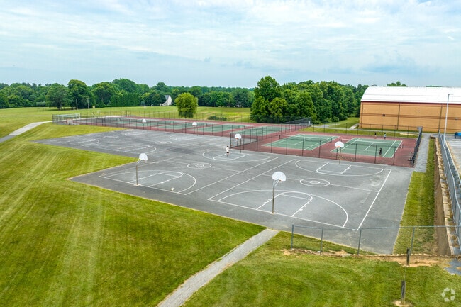 River Hill High School, Rankings & Reviews