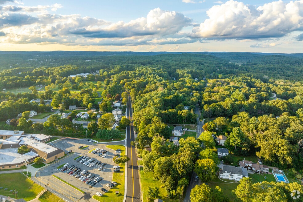 Neighborhood_Uxbridge_Final_021524