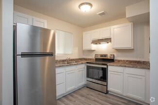 570 W Prince Rd, Tucson, AZ 85705