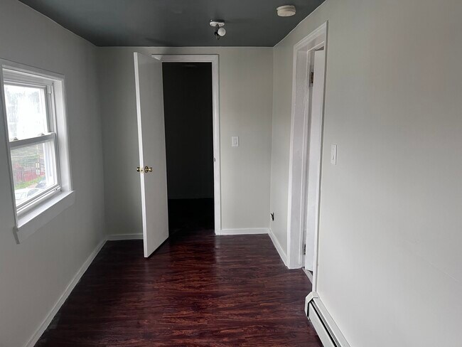 1124 Rivington St unit 4, Roselle, NJ 07203 - photo 7