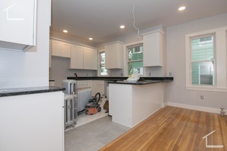 91 Verndale St, Brookline, MA 02446