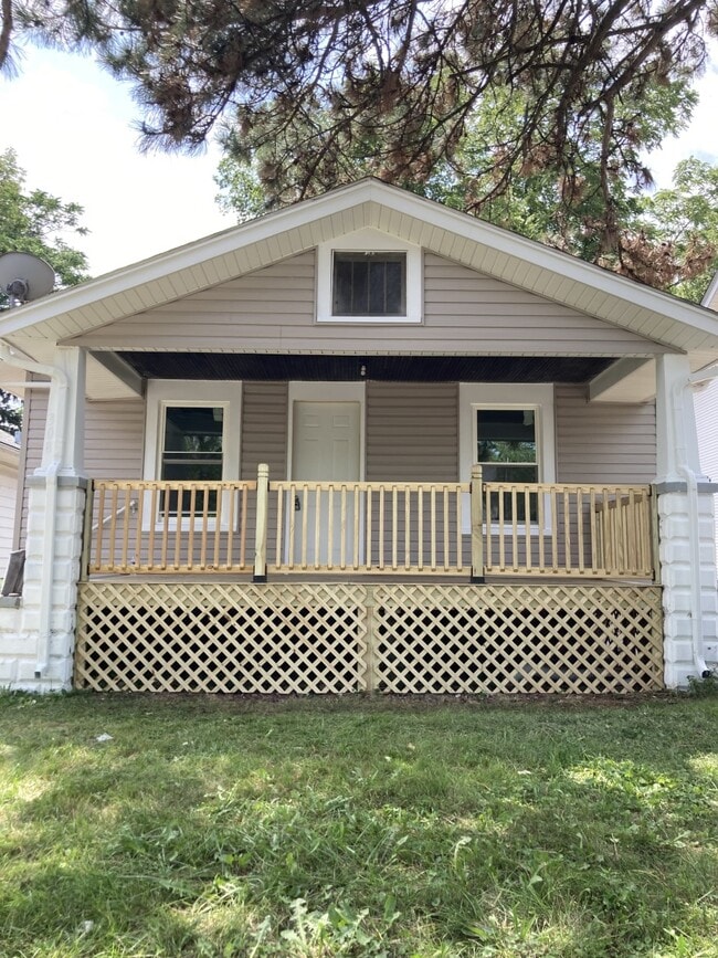 308 E Virginia Ave, Peoria, IL 61603