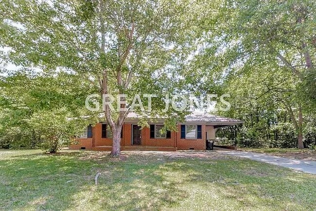 142 Briardale Ave, Warner Robins, GA 31093 - photo 2