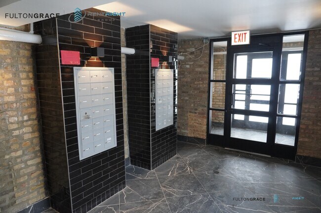 2063 W Lawrence Ave unit LL5, Chicago, IL 60625 - photo 2