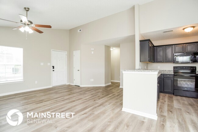 10511 Katie Creek Ct, Charlotte, NC 28213 - photo 4