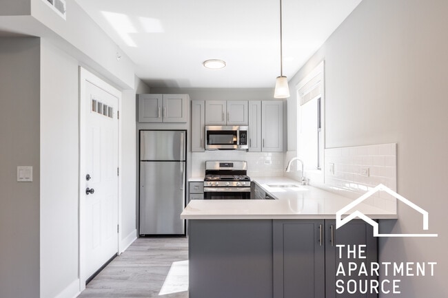 1133 Oak Ave unit W1, Evanston, IL 60202 - photo 3