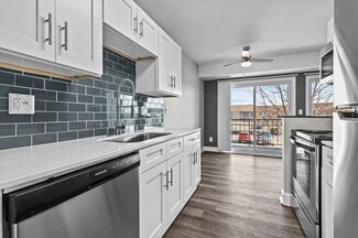 561 Kirts Blvd, Troy, MI 48084