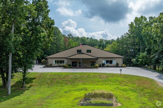Lester Coon Adventist is a private school in Collgedale.