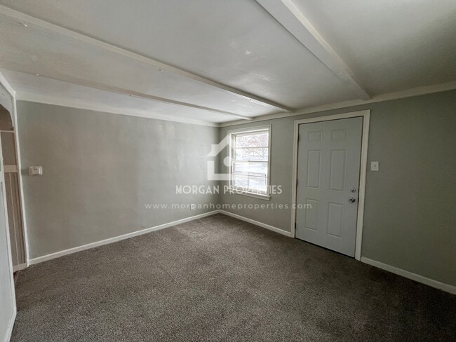 713 E 31st St, Anderson, IN 46016 - photo 2