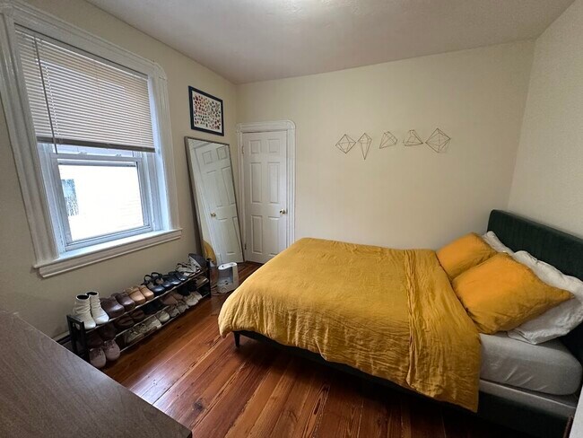 Pictures are representative samples of the advertised unit. In some cases, the actual units you tour