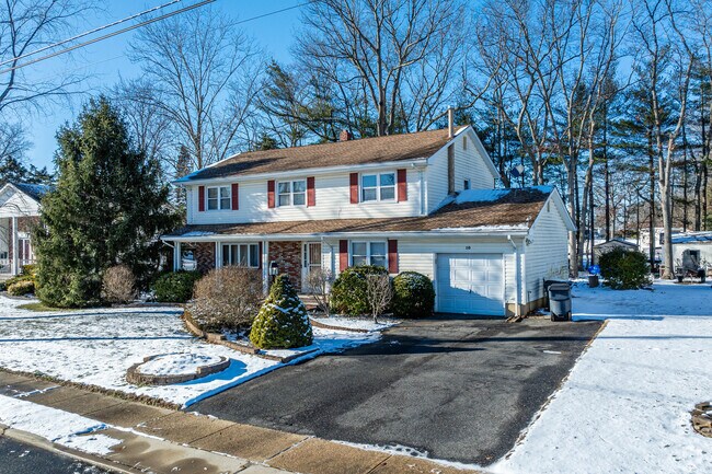 Colonial Revival homes can be found throughout the Candlewood area of Howell, NJ.