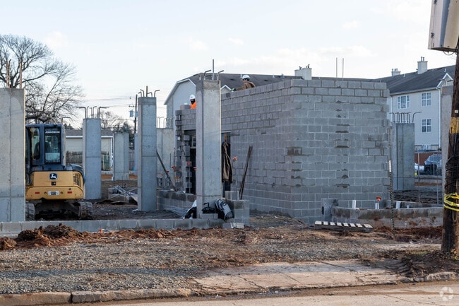 35 W Price St, Linden, NJ 07036 - photo 4