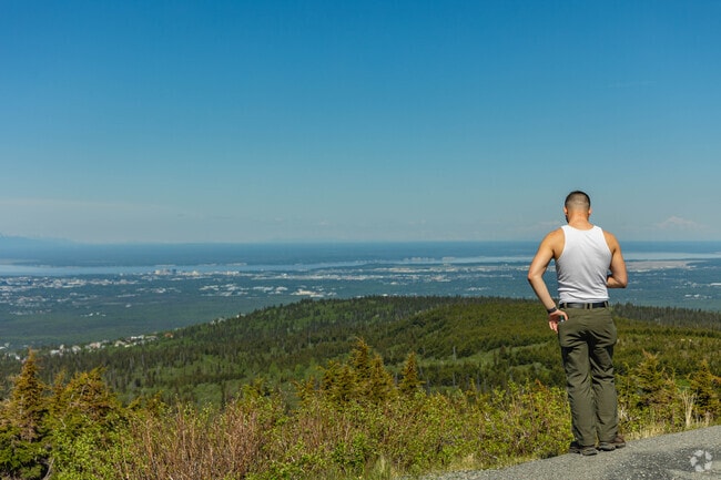 Gateway locals enjoy panoramic views while hiking Chugach State Park’s scenic ridgelines.