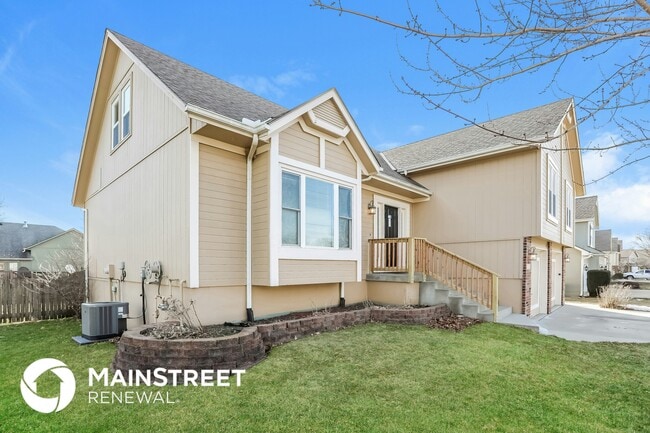 1125 SE 11 Terrace, Lee's Summit, MO 64081 - photo 5