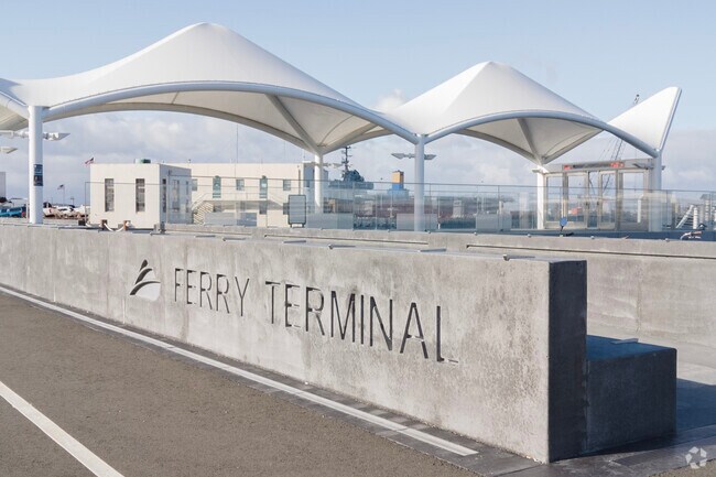 San Francisco Bay Ferries serve Alameda residents with an excellent commute option.