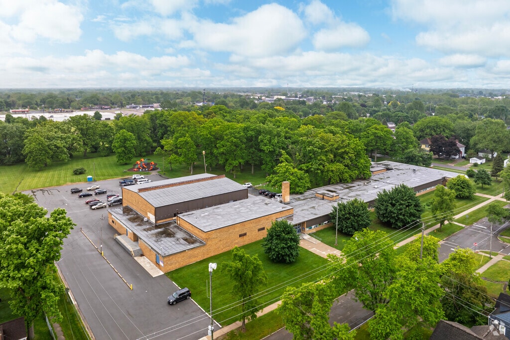 Freeman Elementary serves over 240 students in Flint.