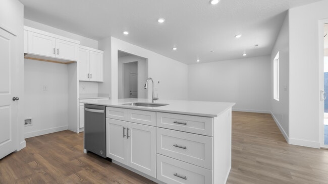 1978 S Wolverine Way, Washington, UT 84780 - photo 7