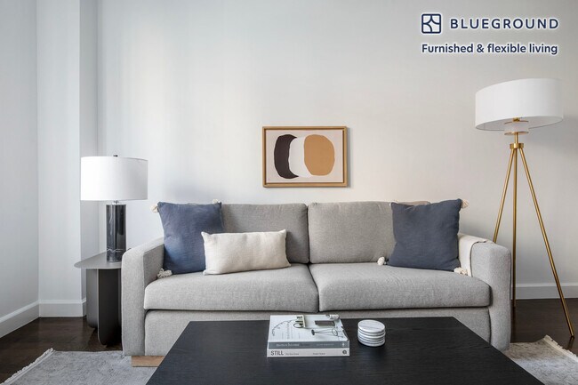 212 W 91st St unit FL5-ID1234, New York, NY 10024 - photo 2