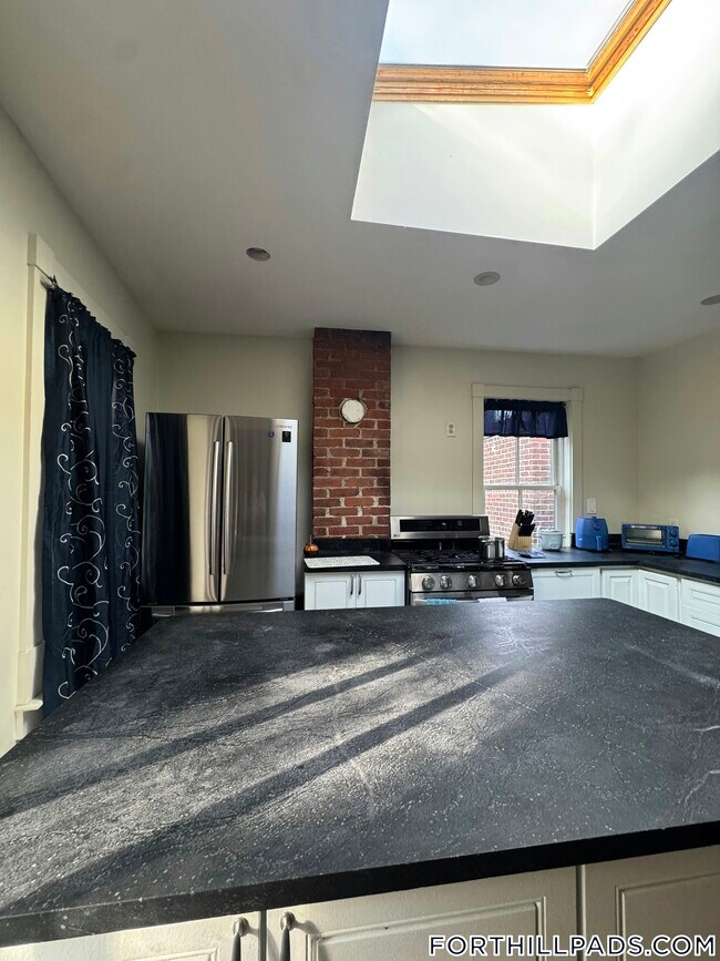 151 Highland St unit 2, Roxbury, MA 02119 - photo 5