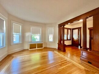 116 Medford St Unit 1, Arlington, MA 02474