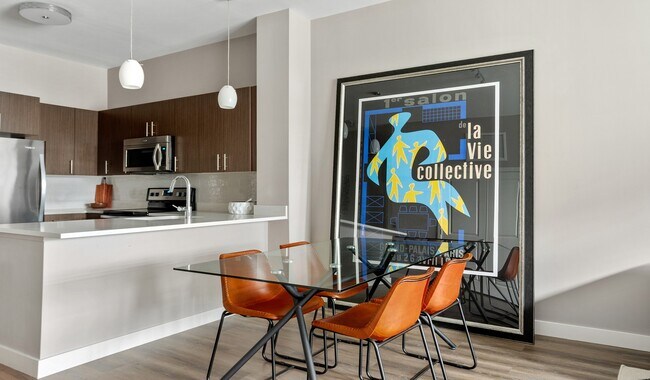 Spacious dining room perfect for entertaining