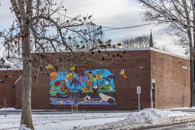 Abraham Lincoln School has a mural for kids to enjoy.