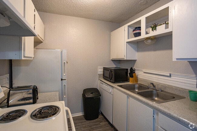 The Concord At Orchard, Midwest City, OK 73130 - photo 4