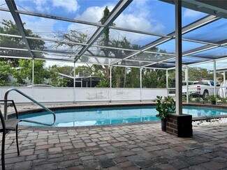 1327 Garfield St, Hollywood, FL 33019